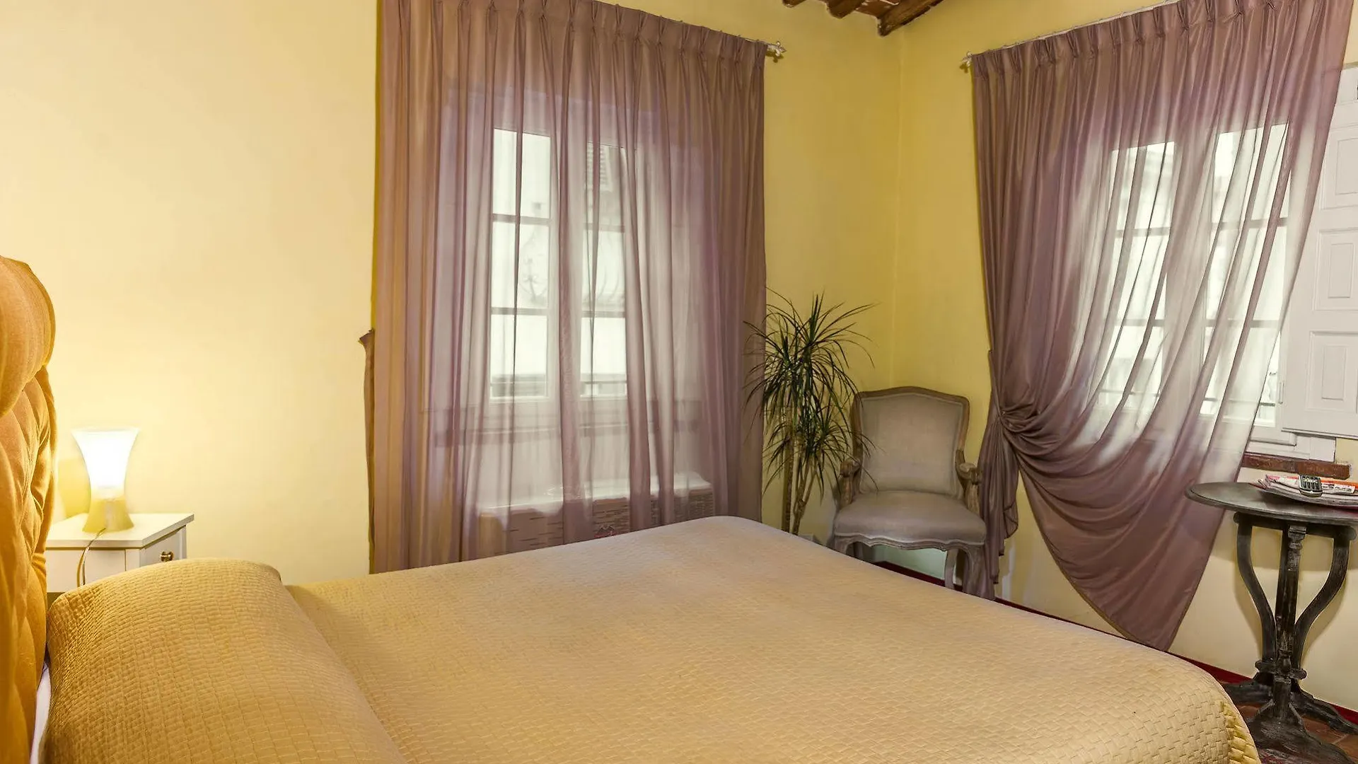 ホテル Antica Residenza Dell'Angelo ルッカ 2*,